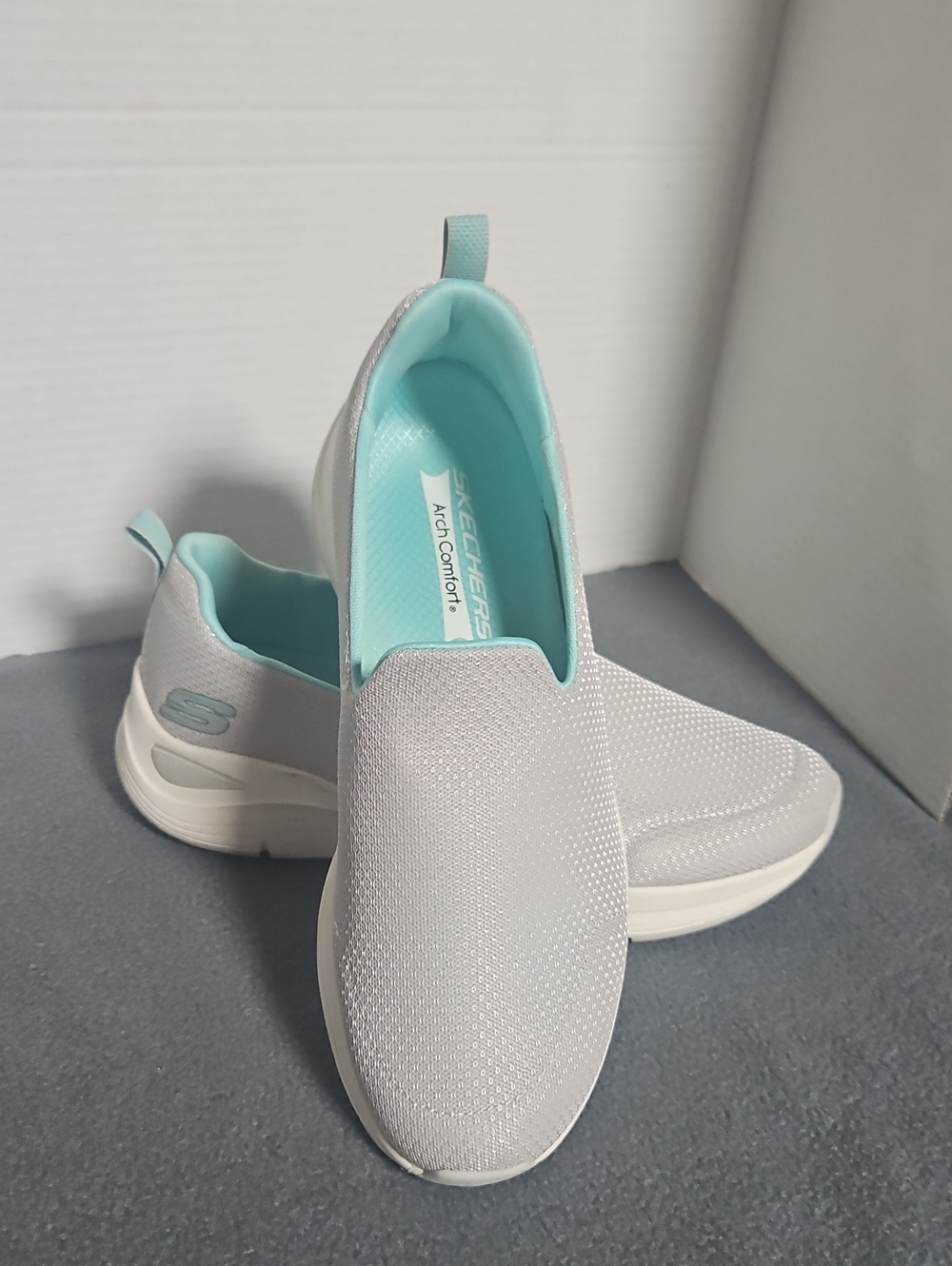 Skechers Slip-On Sneakers Light Gray with Aqua Lining